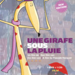 Eine Giraffe im Regen